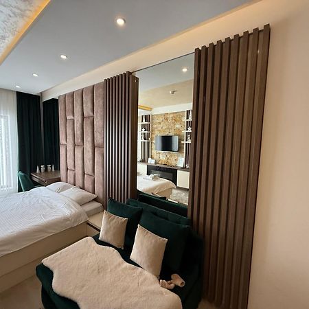 Apartmani Fashion -Milmari Resort コパオニク エクステリア 写真